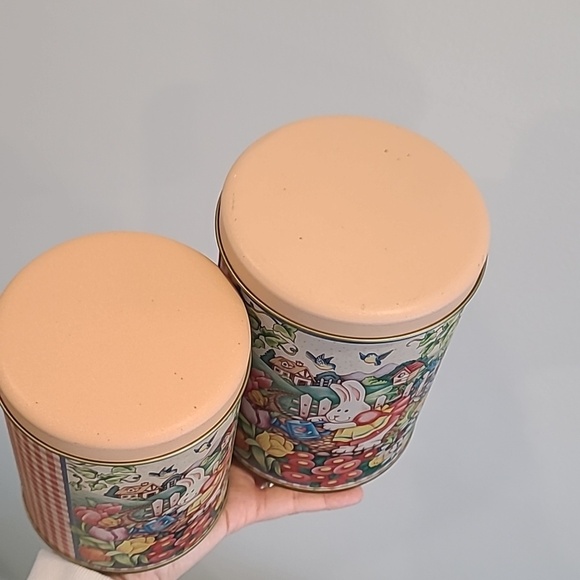 Pair of vintage easter tins - Picture 3 of 5